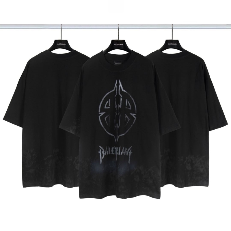 Ba*len*cia*ga t-shirts